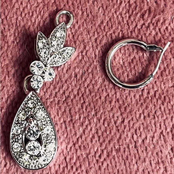 Cleopatra like rhodium plated crystal necklace and earring set- brand new - Picture 4 of 10